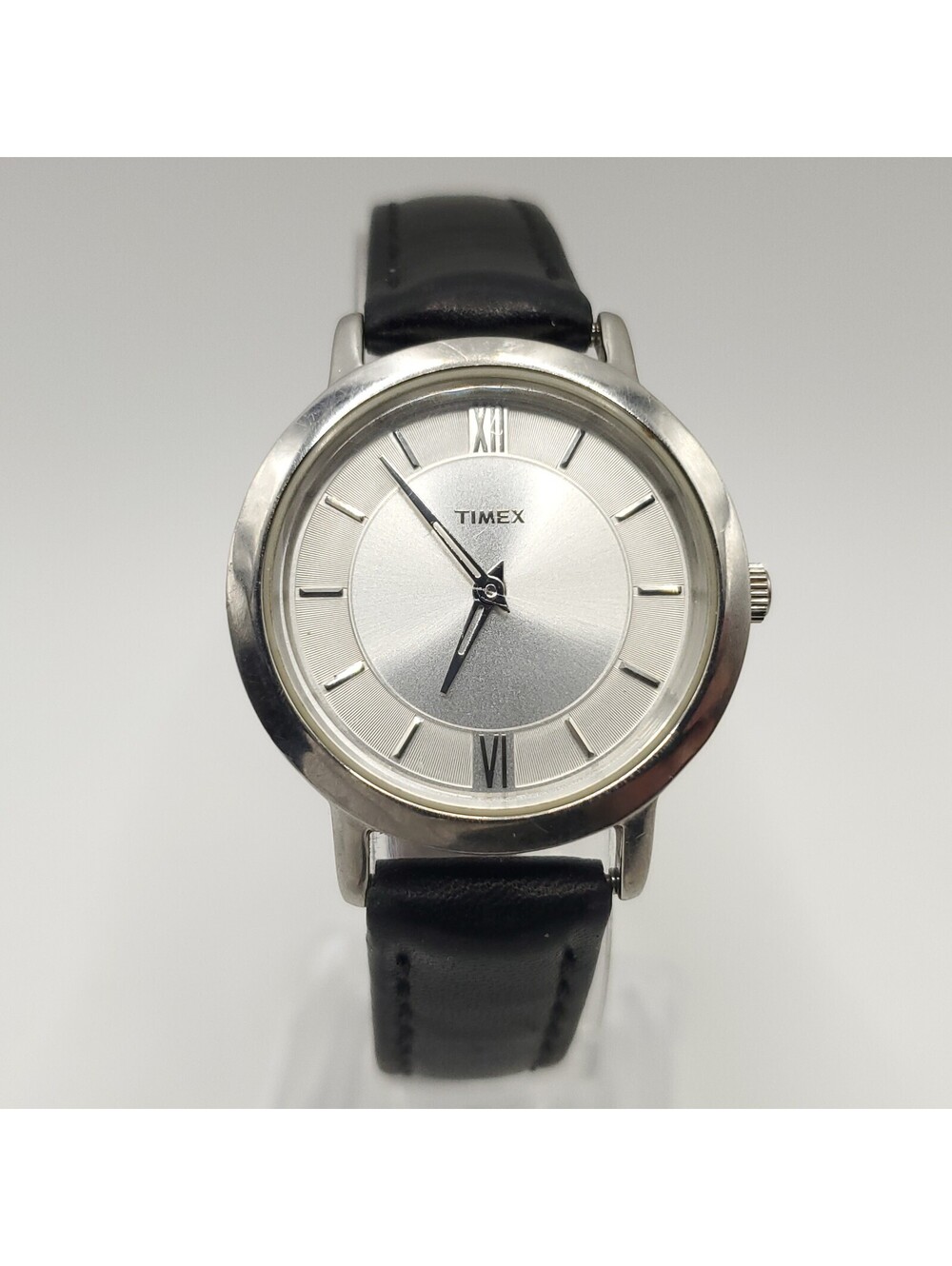 Timex Quartz Womens Watch 29mm Silver Tone Black Leather Band New Battery